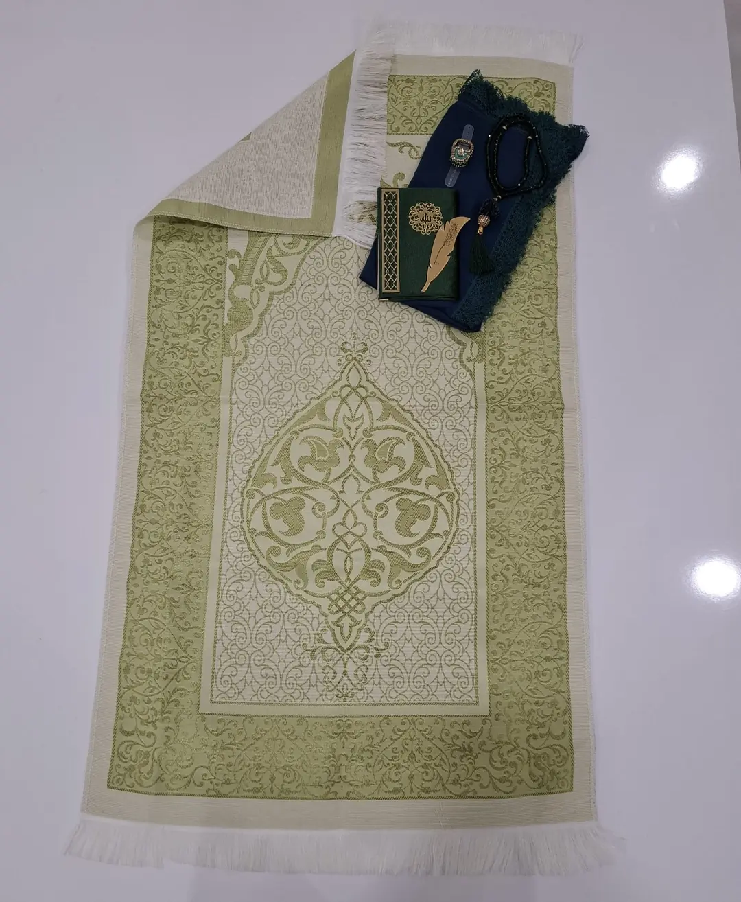 K.Seccade Yasin Ayraç Krs.Tesbih Namaz Ört. M17 3