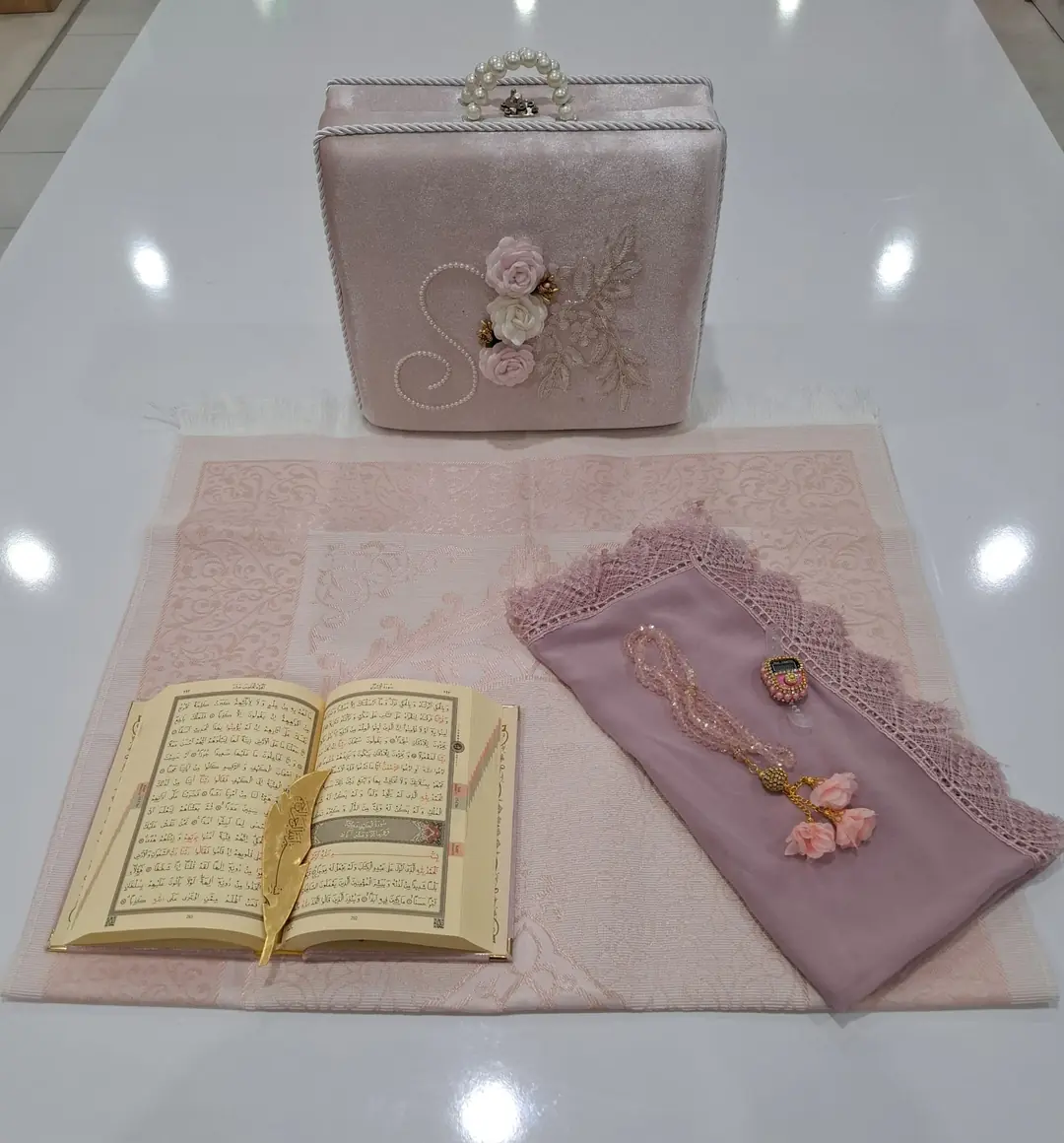 Kombin İncili Çantalı Set Model 4 3