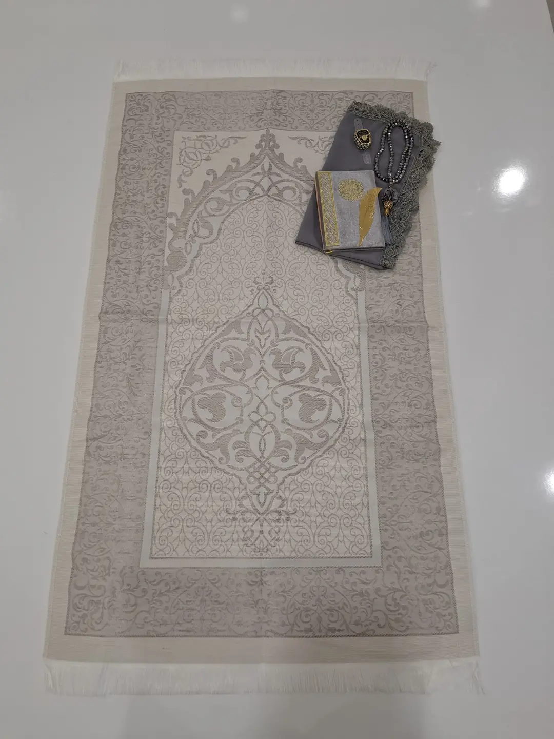 K.Seccade Yasin Ayraç Krs.Tesbih Namaz Ört. M8 2