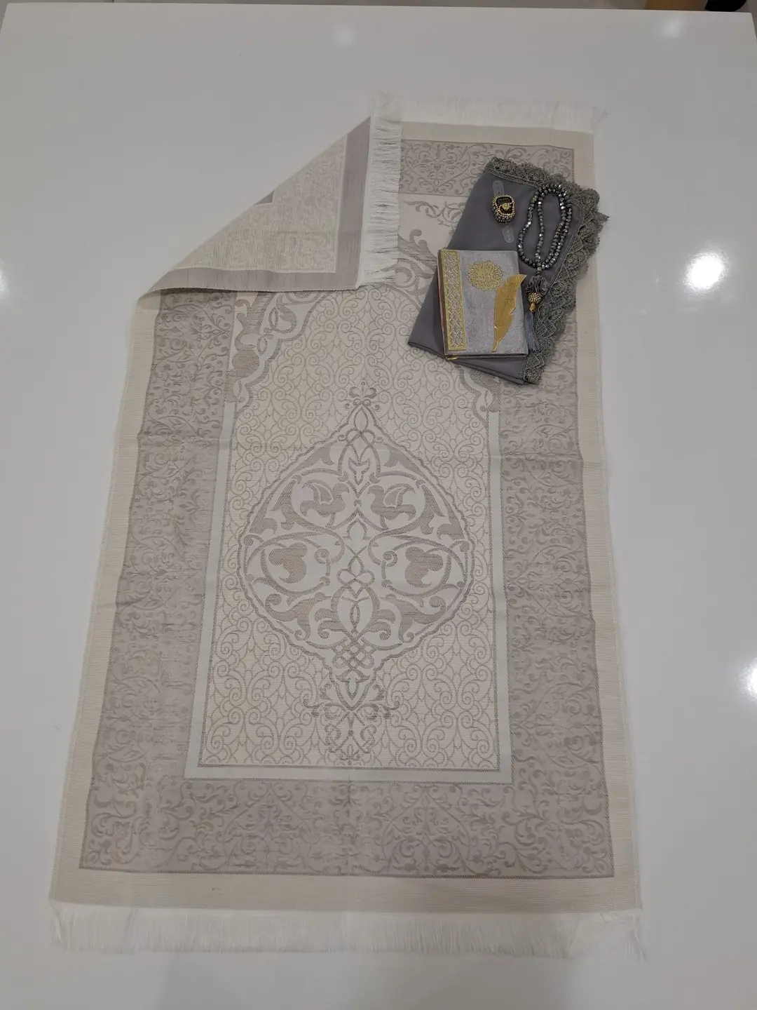 K.Seccade Yasin Ayraç Krs.Tesbih Namaz Ört. M8 3